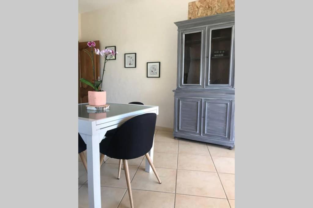 Le Clos Des Vignes Junas Extérieur photo