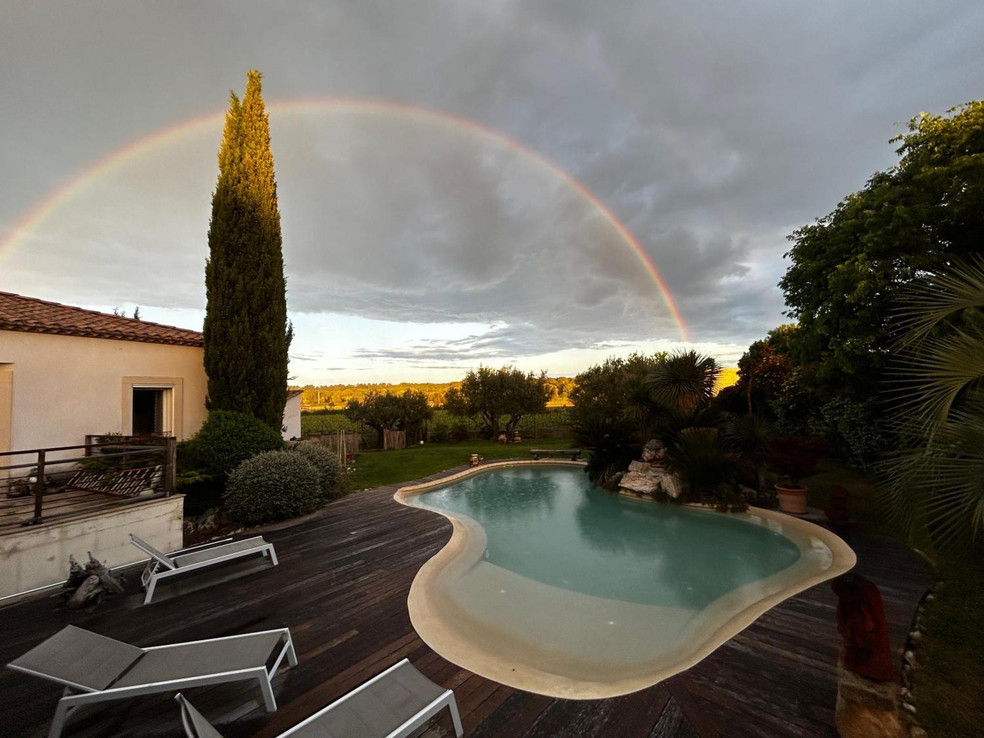 Le Clos Des Vignes Junas Extérieur photo